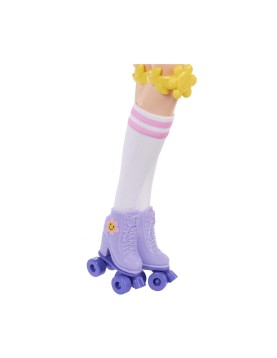 Mattel Barbie Dream Besties Roller Skate: Renee (JFX99)