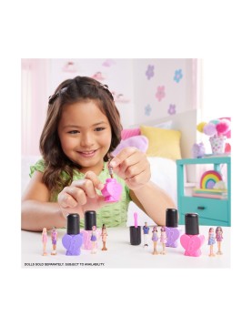 Mattel Barbie: Mini Barbieland Fashionistas - Nail Polish Doll (Random) (JCP97)